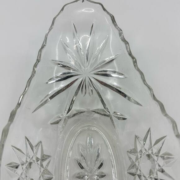 MCM Federal Petal Glass Dish and Anchor Hocking Star of David Olive/Gravy Bowl - Picture 4 of 8